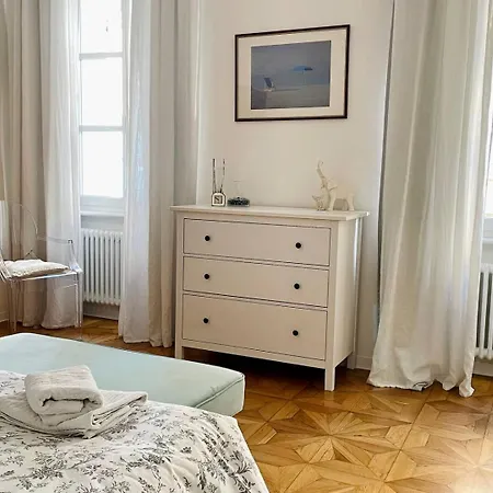 Pogri House Unità Appartement