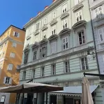 Pogri House Unita Trieste