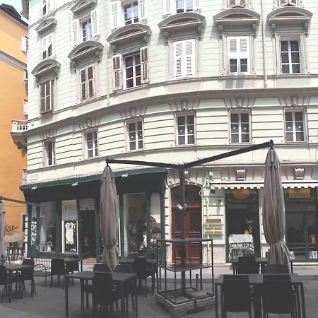 Pogri House Unita Apartman Trieszt